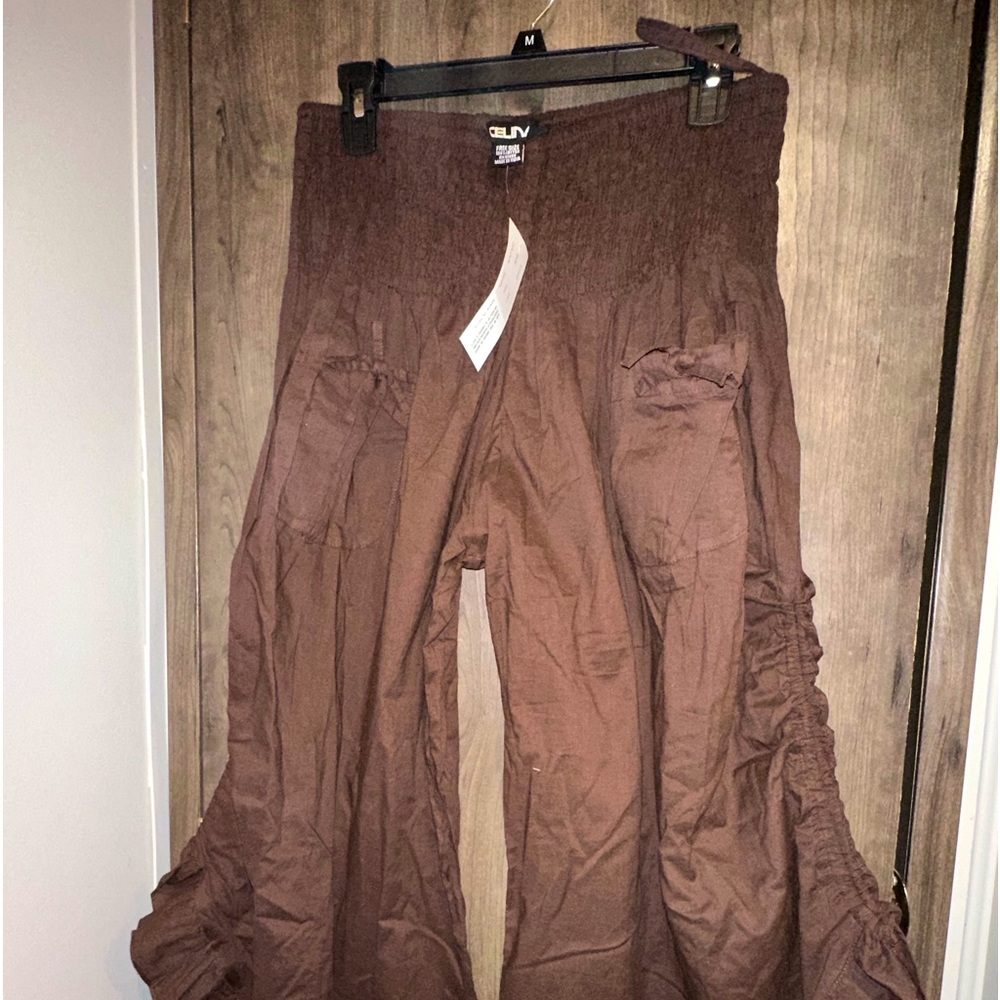 NWT Celina Free Size Crop with Adjustable Hem